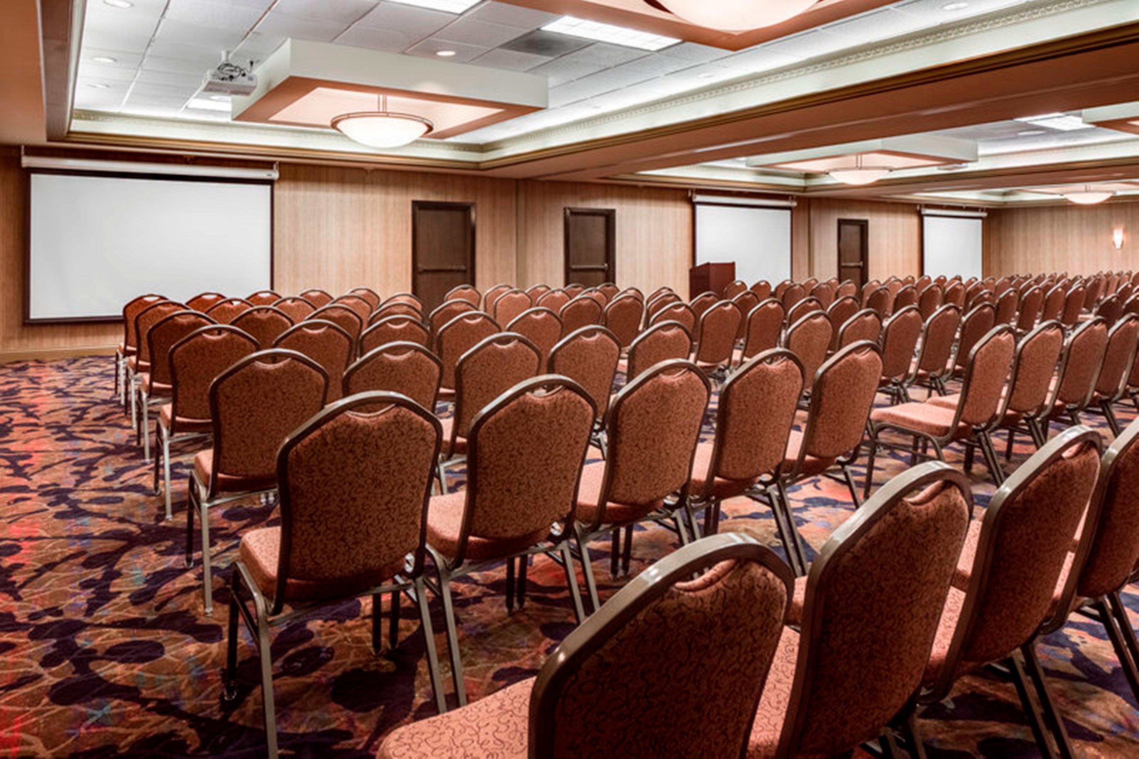 Holiday Inn Dubuque/Galena By Ihg Exteriör bild