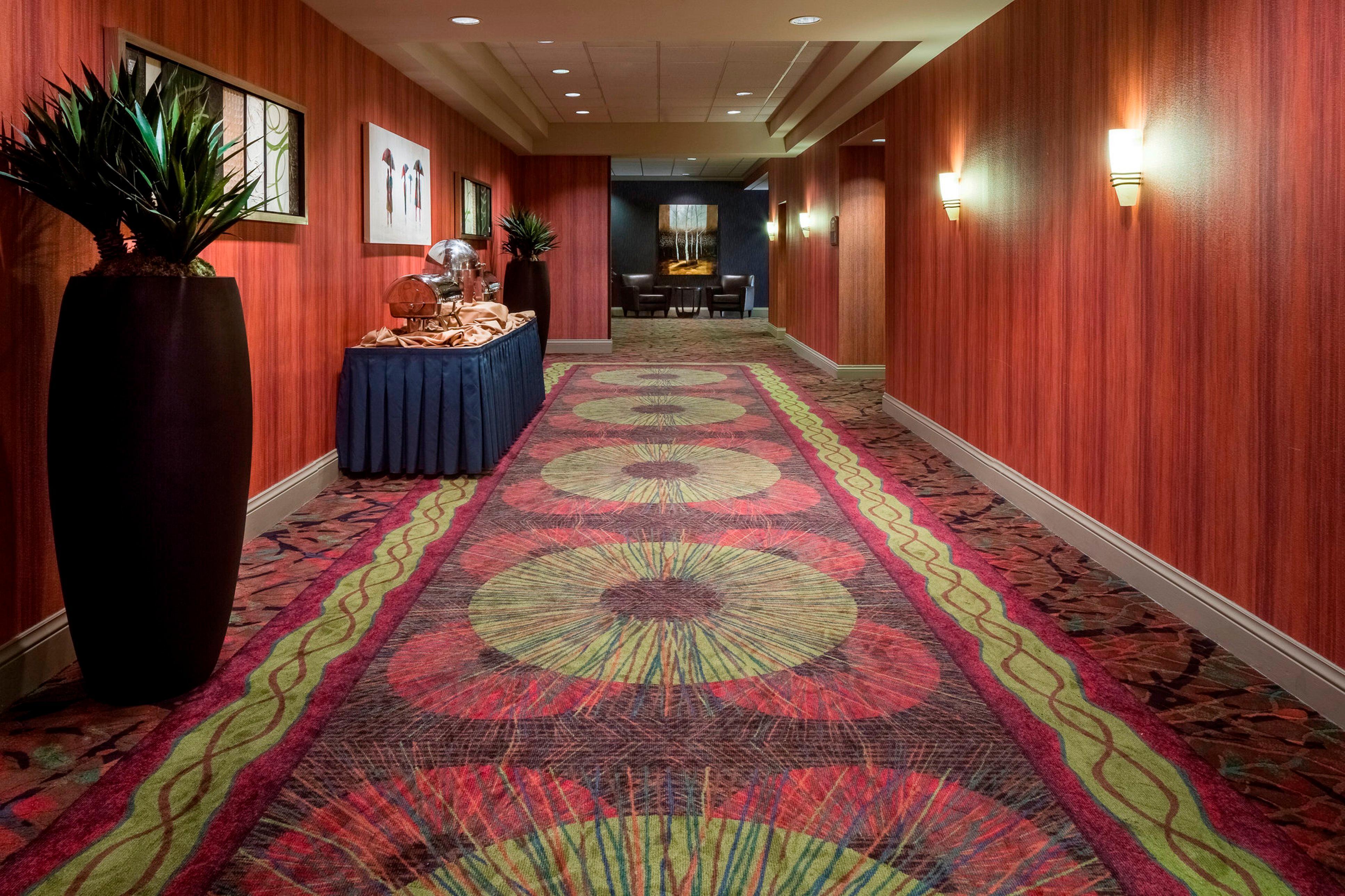 Holiday Inn Dubuque/Galena By Ihg Exteriör bild