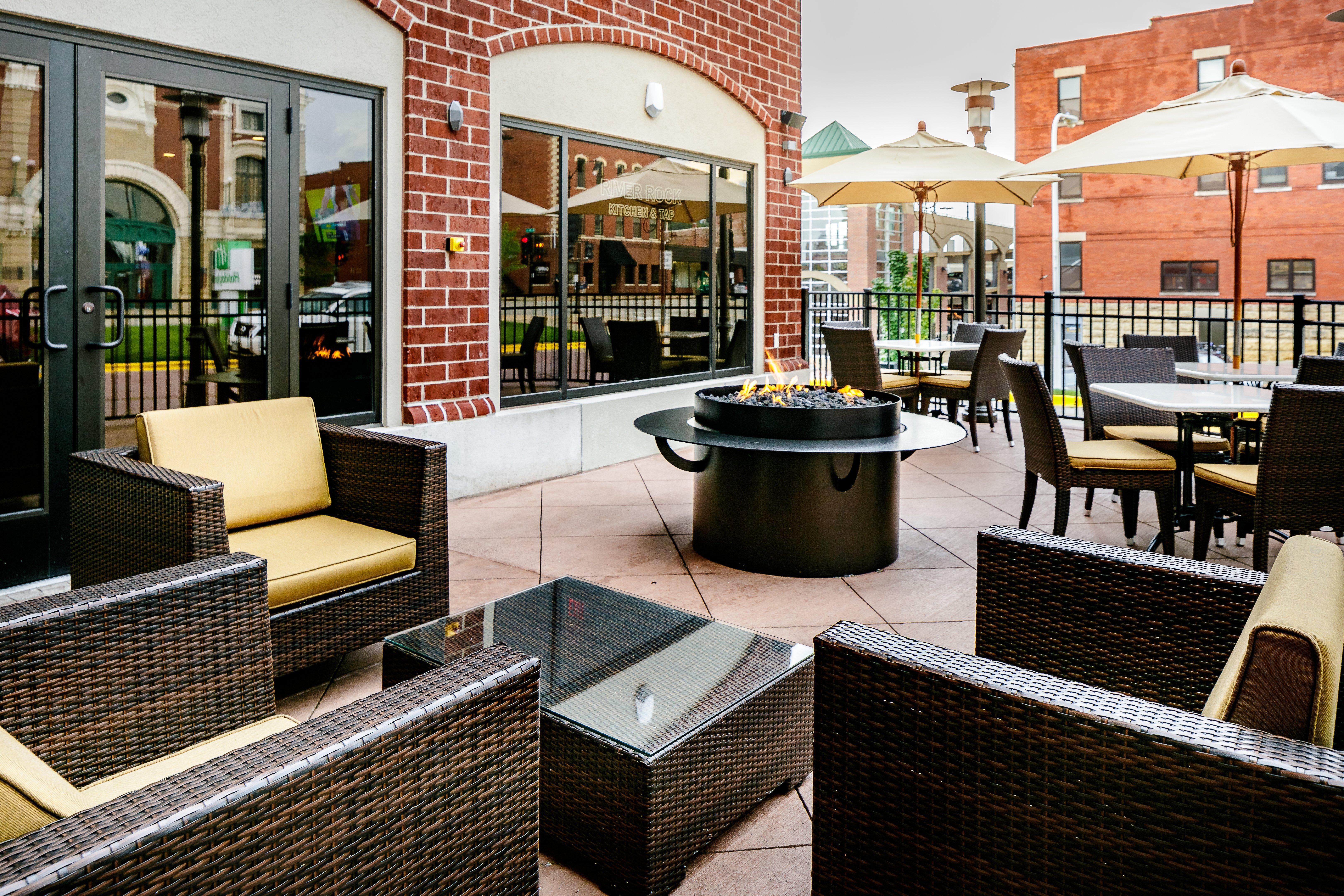 Holiday Inn Dubuque/Galena By Ihg Exteriör bild