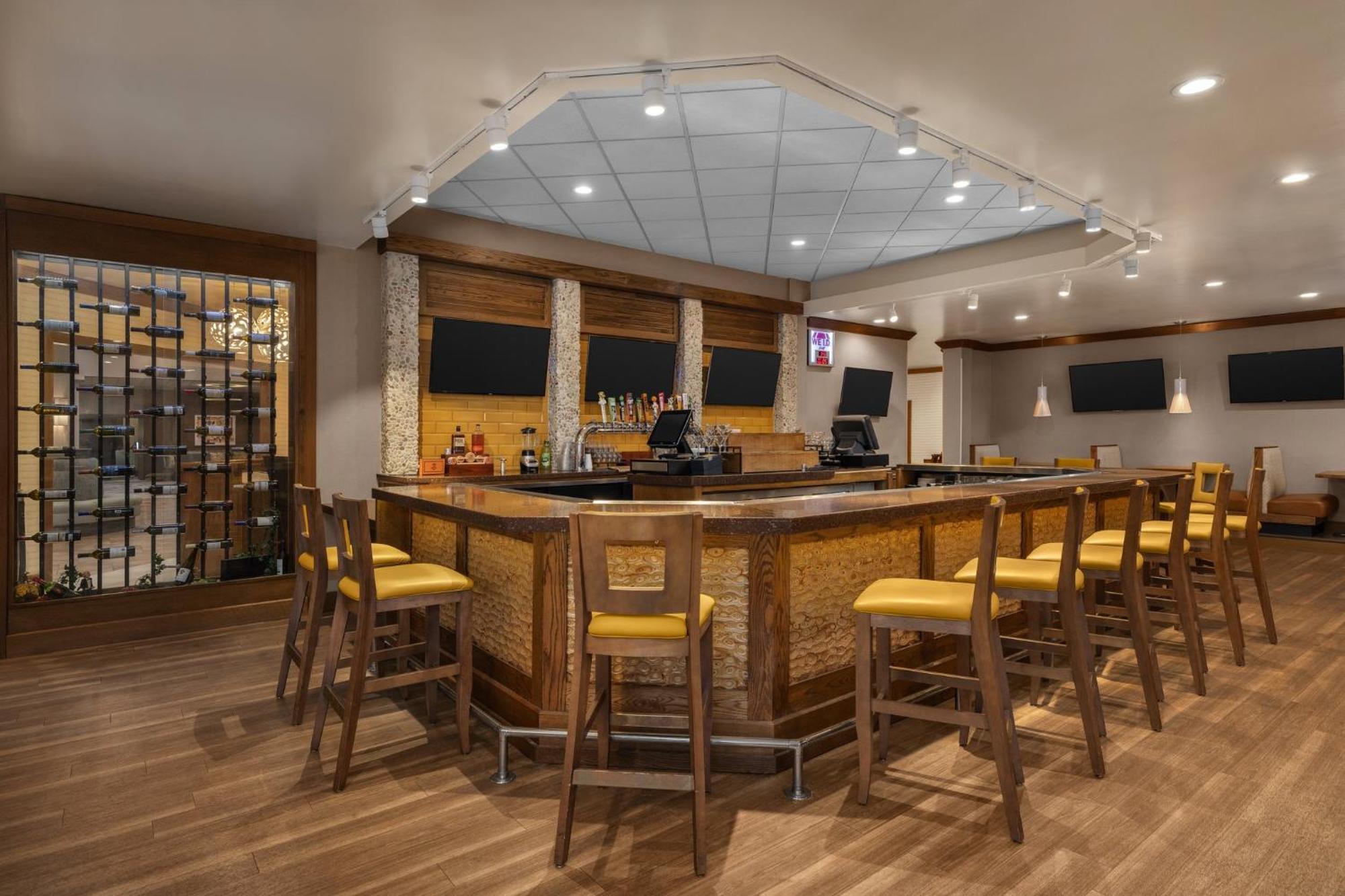 Holiday Inn Dubuque/Galena By Ihg Exteriör bild